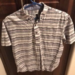 Howe Men’s Short Sleeve Button Up